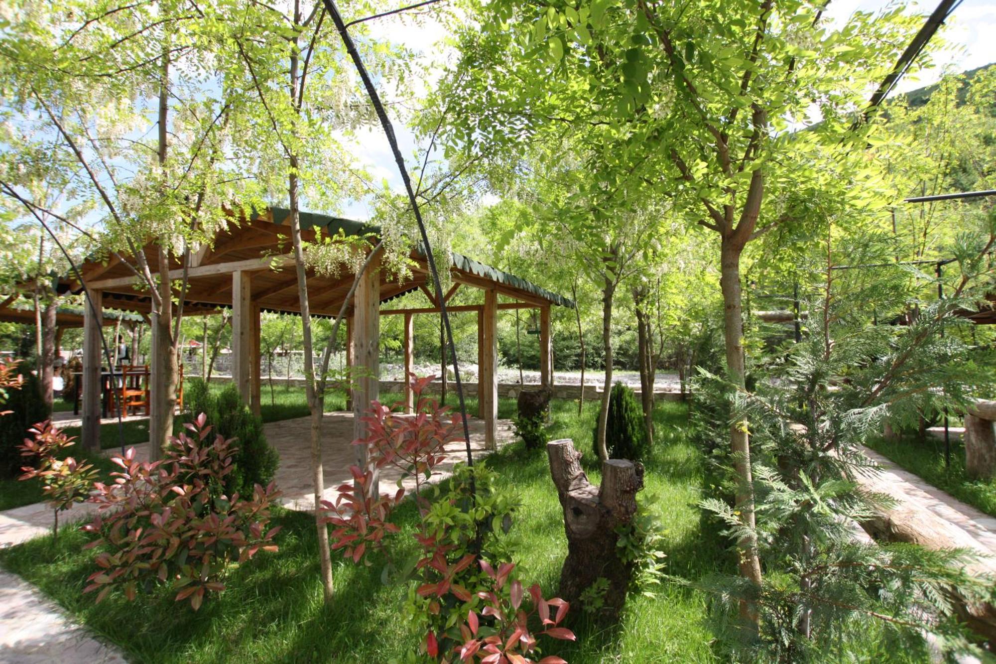 Lugina E Shengjergjit ,Bujtinat Villa Tirana Bagian luar foto