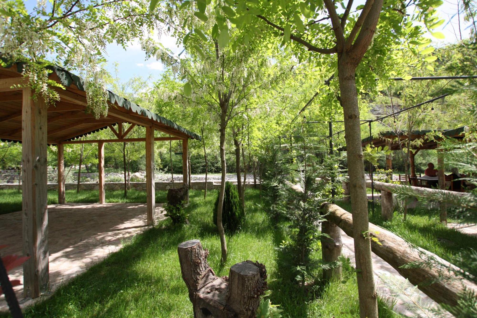 Lugina E Shengjergjit ,Bujtinat Villa Tirana Bagian luar foto