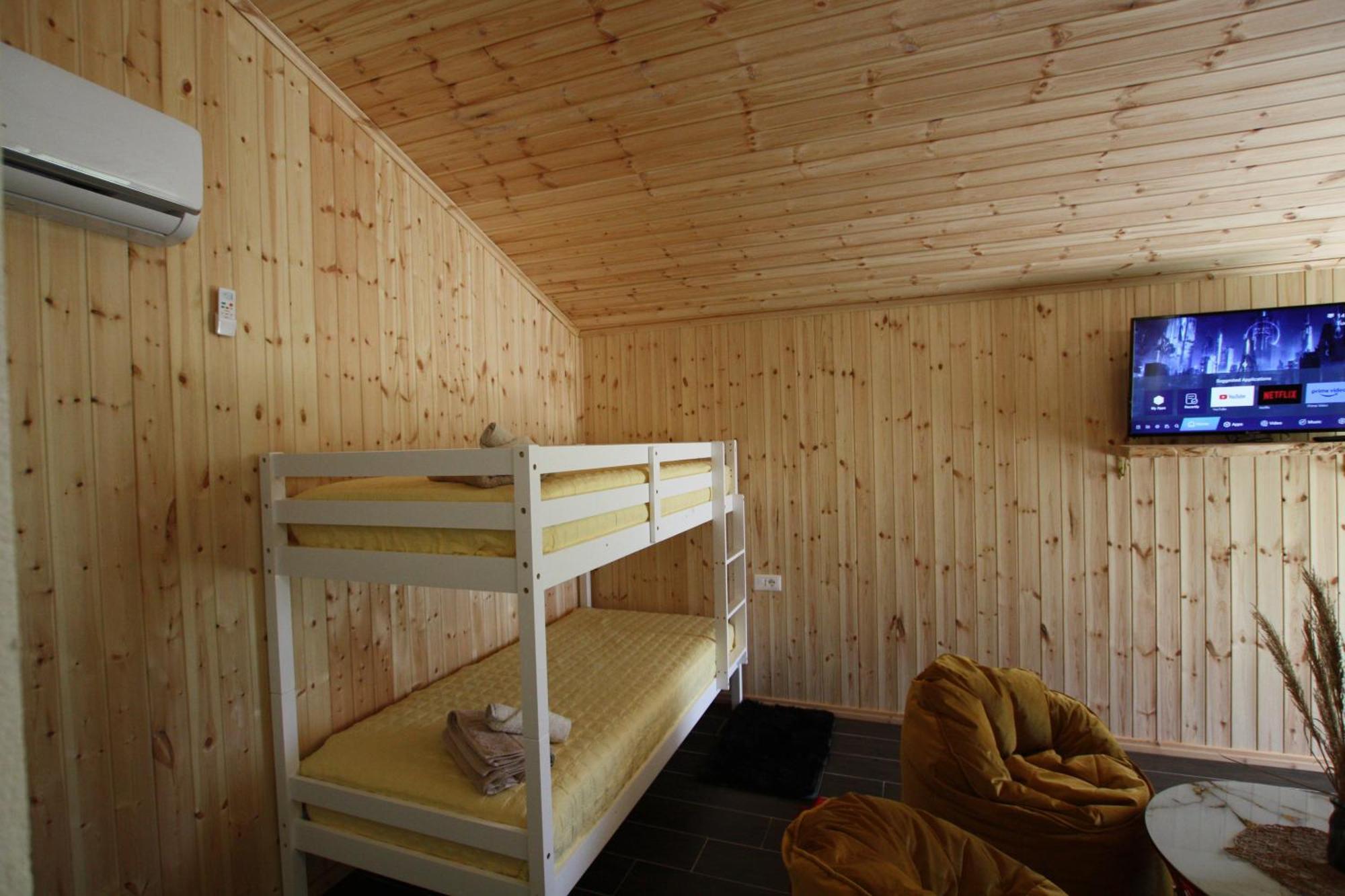 Lugina E Shengjergjit ,Bujtinat Villa Tirana Bagian luar foto